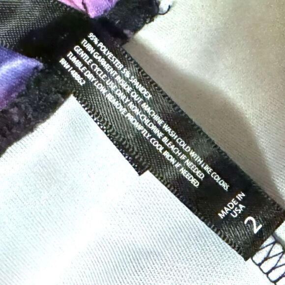 Torrid Celestial Galaxy Print Scuba Leggings Size 2 2XL - Picture 11 of 15